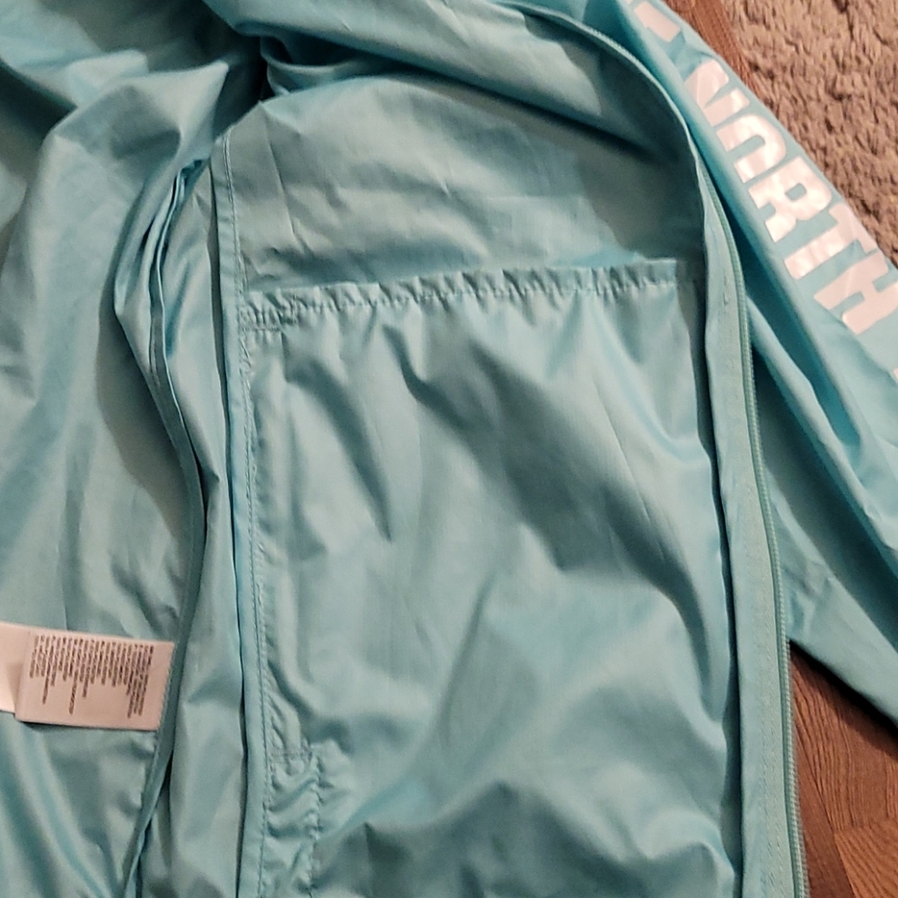 Girls Light weight Jacket. - Picture 7 of 7